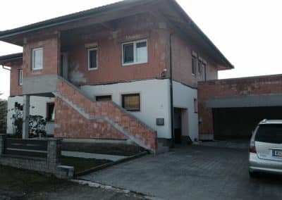 Hausfassade nach erfolgreicher Sanierung