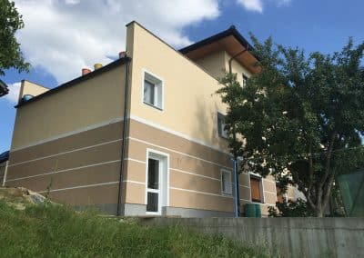 Hausfassade nach erfolgreicher Sanierung