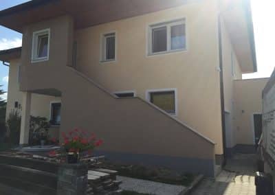 Hausfassade nach erfolgreicher Sanierung
